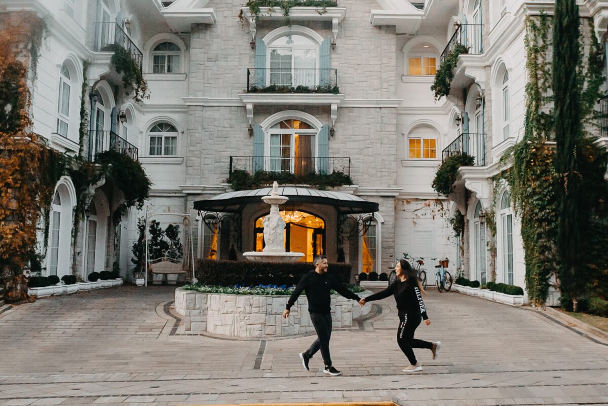 Descubra Gramado e Canela com um ensaio fotográfico! Transforme sua viagem em uma experiência inesquecível com um book turístico completo.