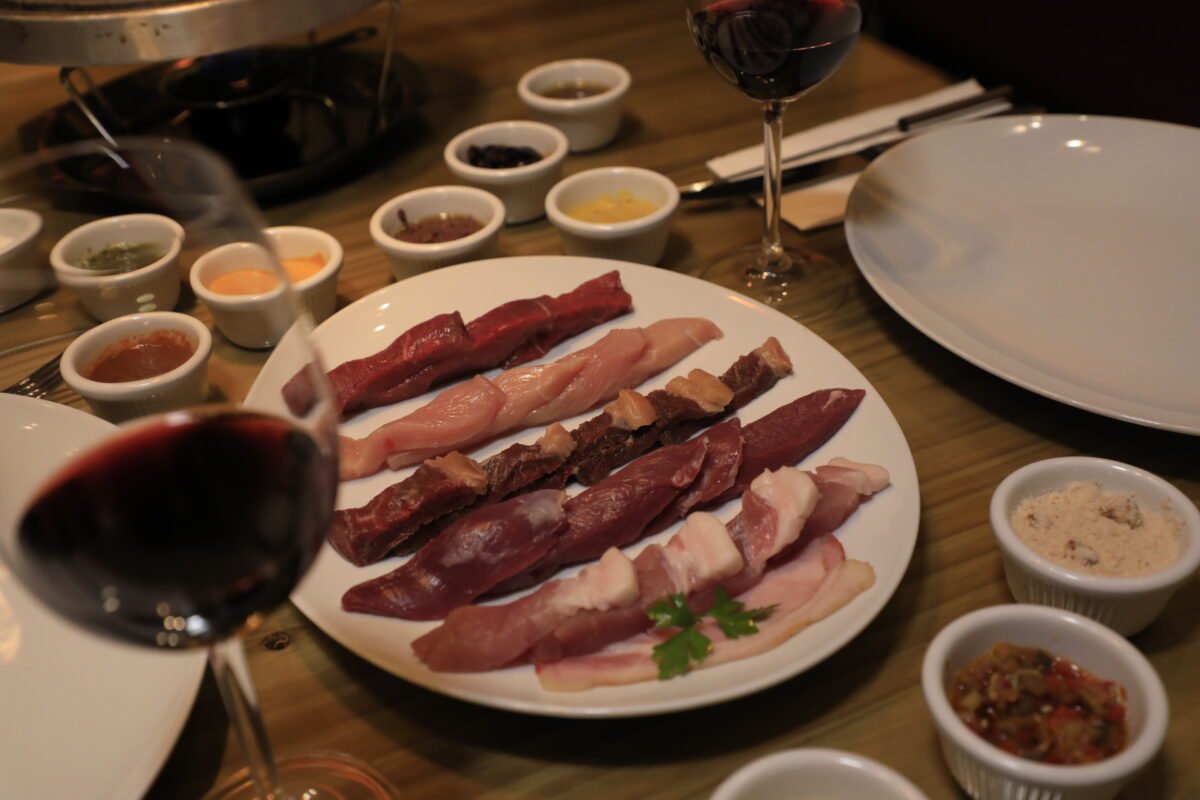 Sequencia de Fondue Tradicional e La Gare! Fondue todo o dia o dia todo! Uma experiência incrível!