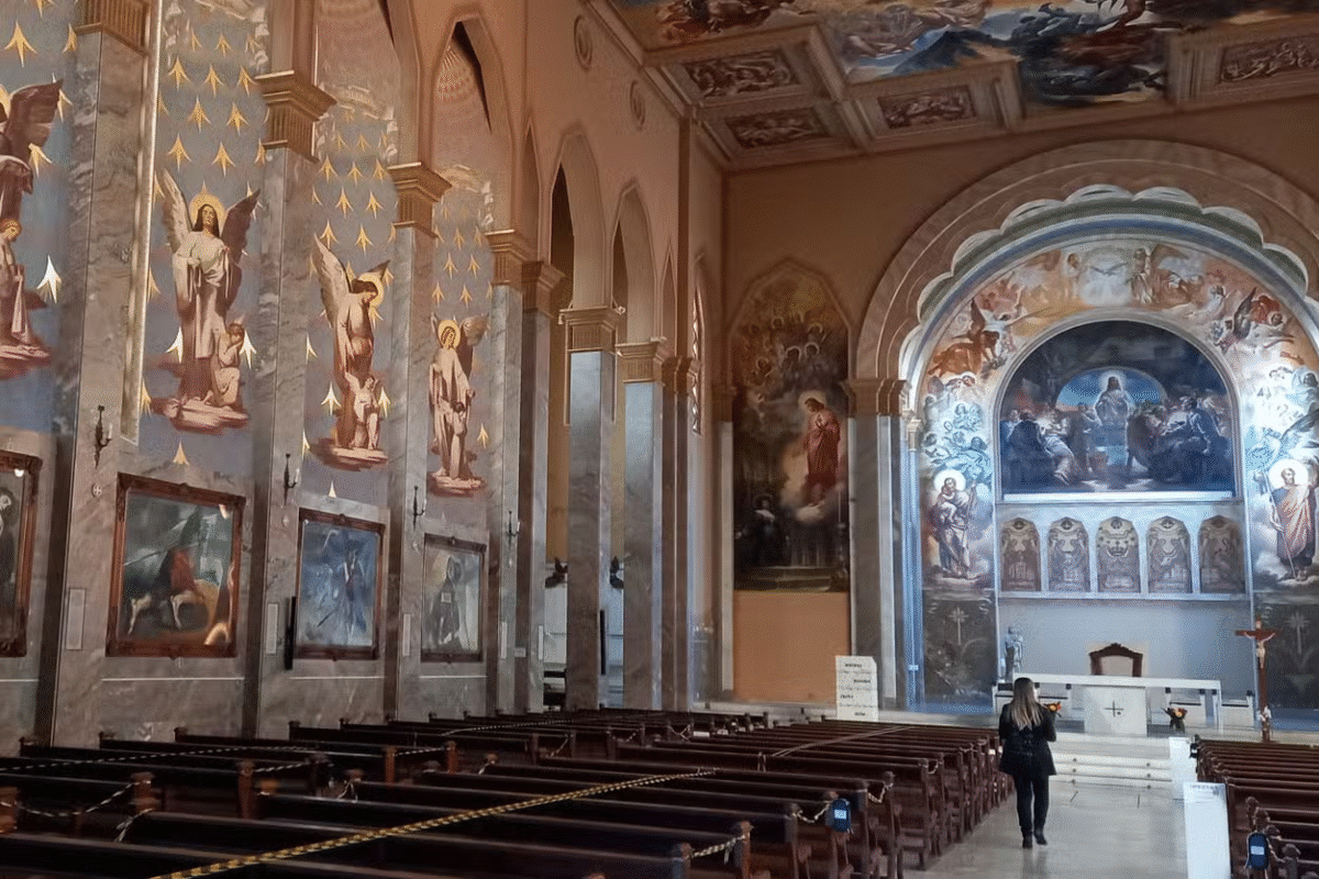 Descubra a alma italiana de Caxias do Sul em um tour cheio de história, sabores e paisagens encantadoras!