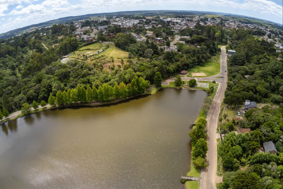 São Francisco de Paula: Um Dia Entre Flores e Encantos!