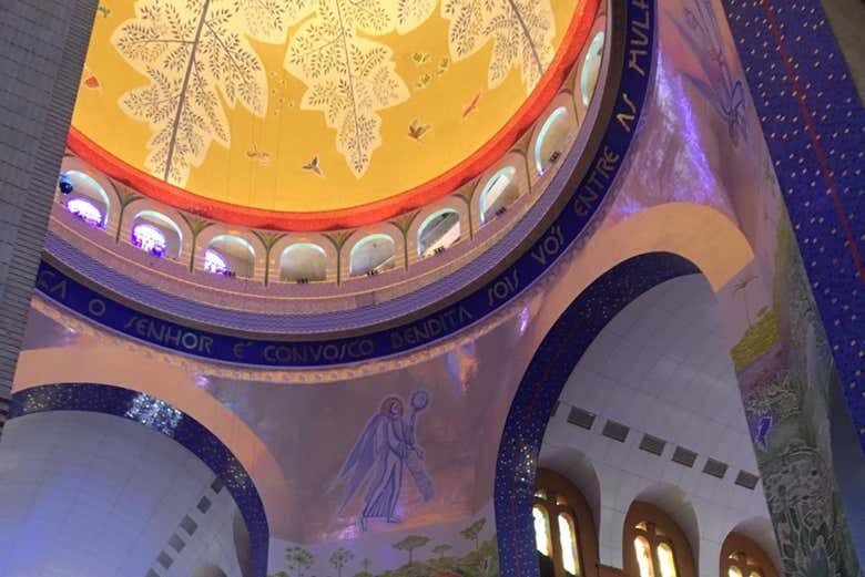 Descubra a Fé e Beleza de Aparecida: Uma Excursão Inesquecível!