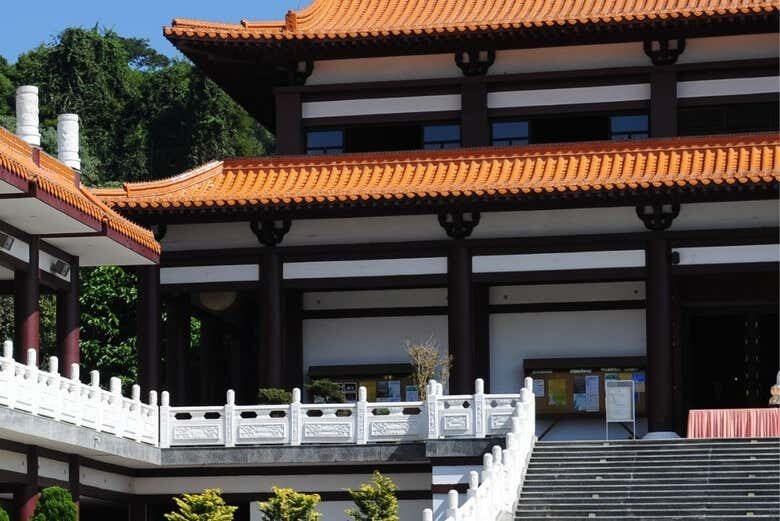 Excursão ao Templo Zu Lai: Descubra o Maior Santuário Budista da América Latina!