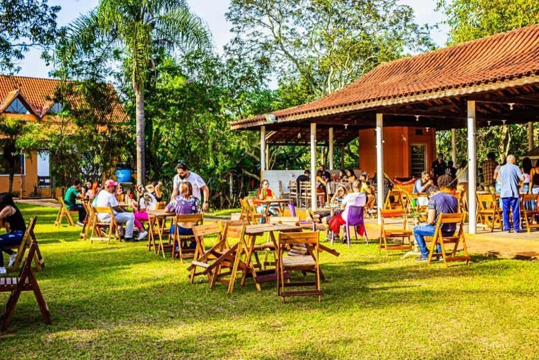 Passeio Privado de Balão por Boituva: Voe Alto e Desfrute das Belezas Naturais!