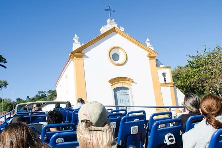 Tour Completo de Ônibus Turístico em Florianópolis com Teto Aberto!