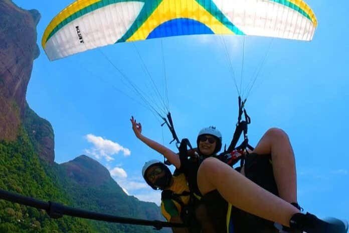 Voo de Parapente pelo Incrível Rio de Janeiro!