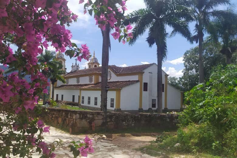 Excursão a Tiradentes com Passeio de Trem Maria Fumaça: Uma Jornada Histórica Inesquecível!