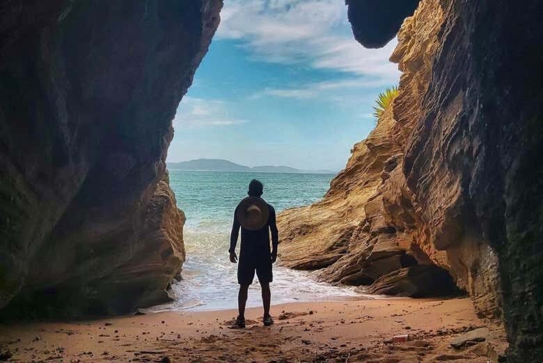 Trilha Encantadora pelas Praias e Mirantes de Cabo Frio!