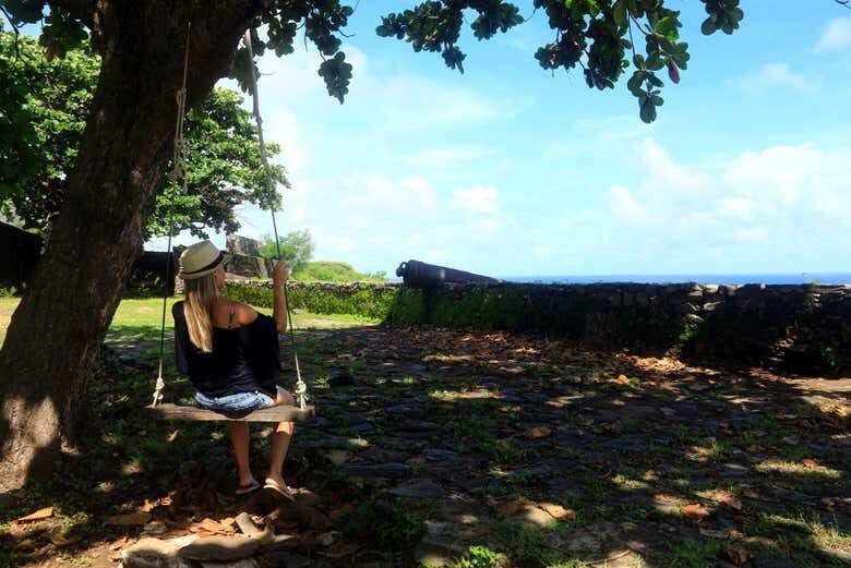 Tour Histórica pela Vila dos Remédios em Fernando de Noronha!