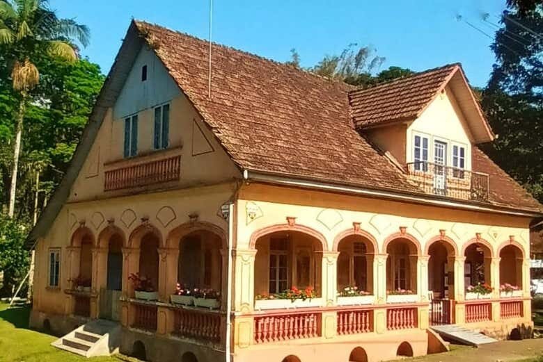 Descubra as Maravilhas Rurais de Joinville: Casa Krüger e Fazenda Ango Kersten!