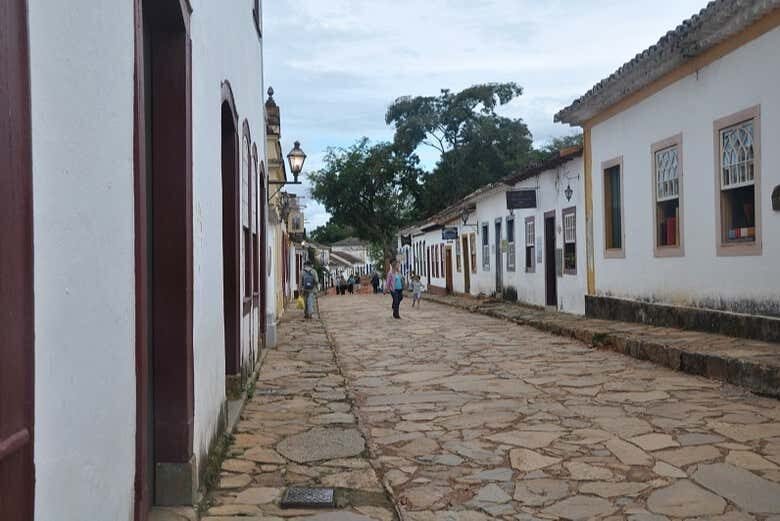 Explore os Encantos Históricos de Congonhas e Tiradentes com Saída de Ouro Preto!