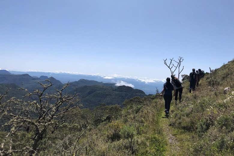 Trilha pela Pedra Furada em Urubici: Natureza em Estado Puro!