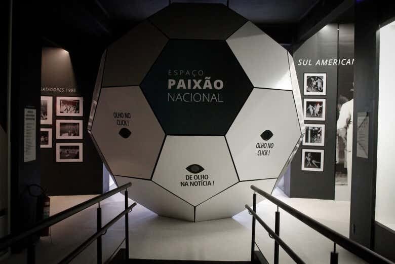 Explore Dois Ícones do Futebol no Rio de Janeiro: Maracanã e Vasco da Gama!