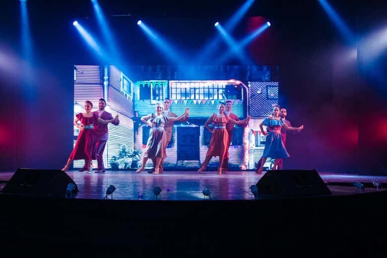 Noite de Tango em Puerto Iguazú — Jantar e Espetáculo no Madero Tango!