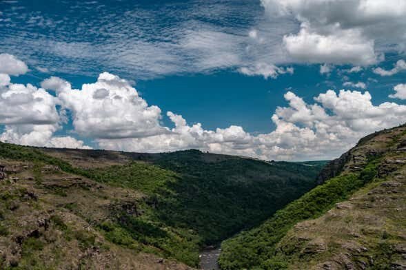 Aventuras no Cânion Guartelá + História em Castro: Natureza Gigante no Paraná!