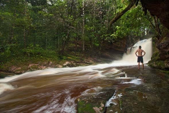 Excursão às Cataratas de Presidente Figueiredo: Natureza Amazônica a Partir de Manaus!