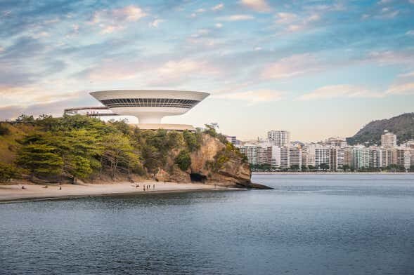 Excursão a Niterói e Rota Niemeyer!
