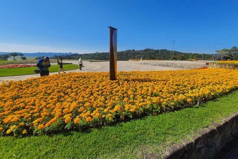 Descubra a Paz no Solo Sagrado de Guarapiranga!