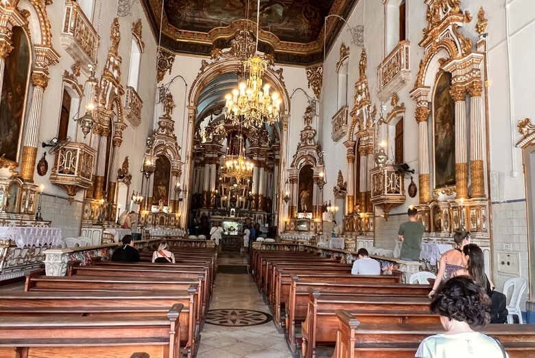 Tour Noturno pelo Pelourinho com Ritos Tradicionais Afro-Brasileiros!