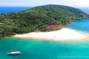 Explore as Maravilhas de Prumirim: Cachoeiras e Ilha em Ubatuba!