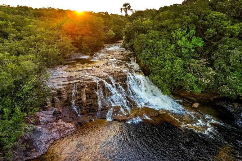 Excursão às Cataratas de Presidente Figueiredo: Natureza Amazônica a Partir de Manaus!