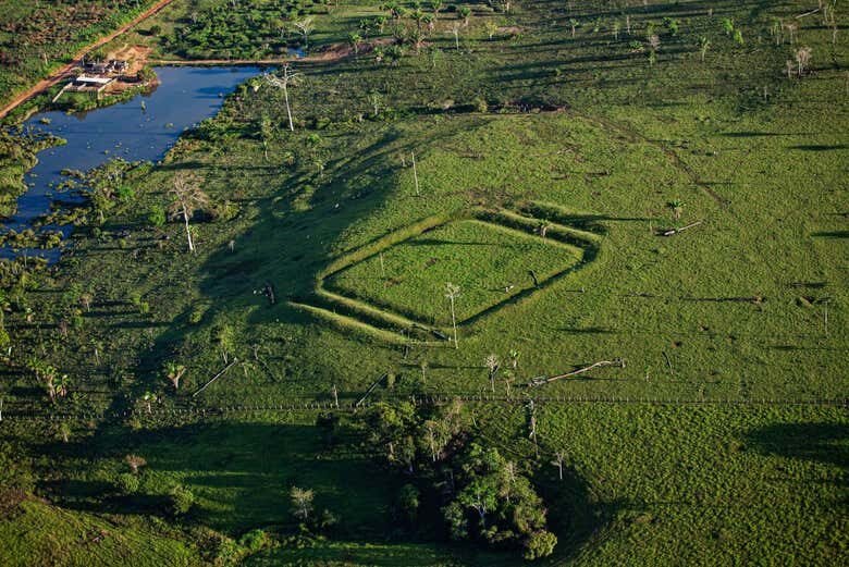 Descubra os Enigmáticos Geóglifos de Jacó Sá no Acre!