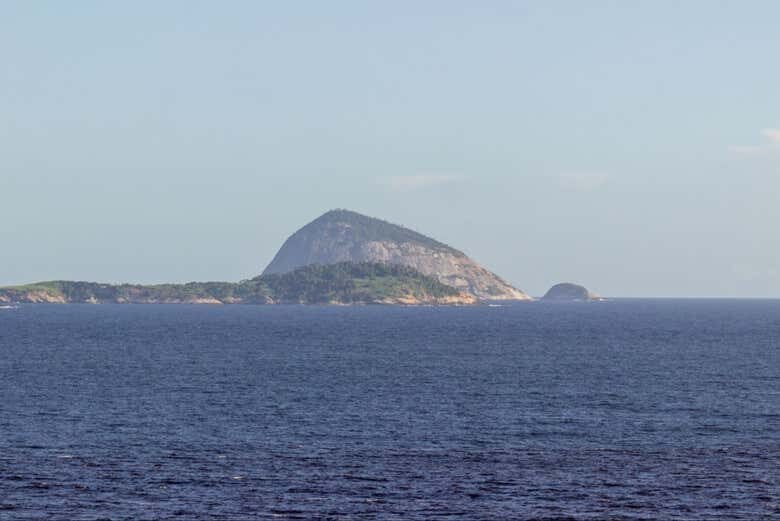Passeio de Barco pelas Ilhas Cagarras e Praia Vermelha no Rio de Janeiro!