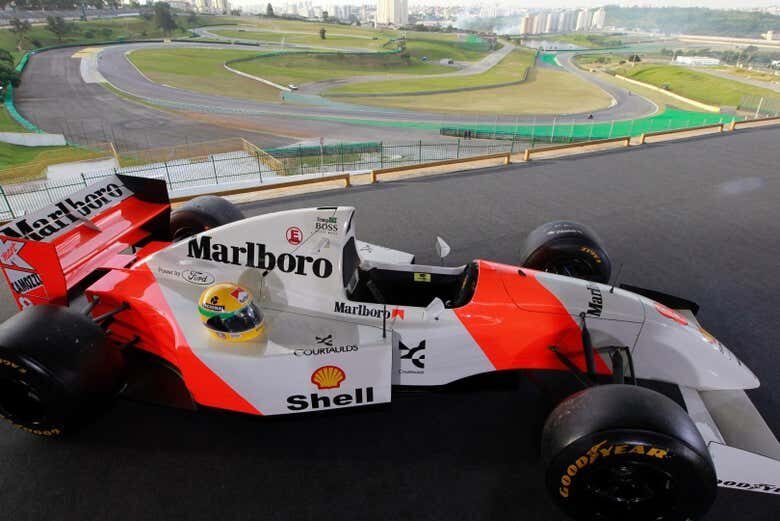 Tour Privado do Ayrton Senna em São Paulo: Vivencie a História do Ícone da Fórmula 1!