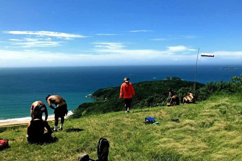 Explore o Ponto Mais Alto de Búzios com a Trilha pela Serra das Emerências!