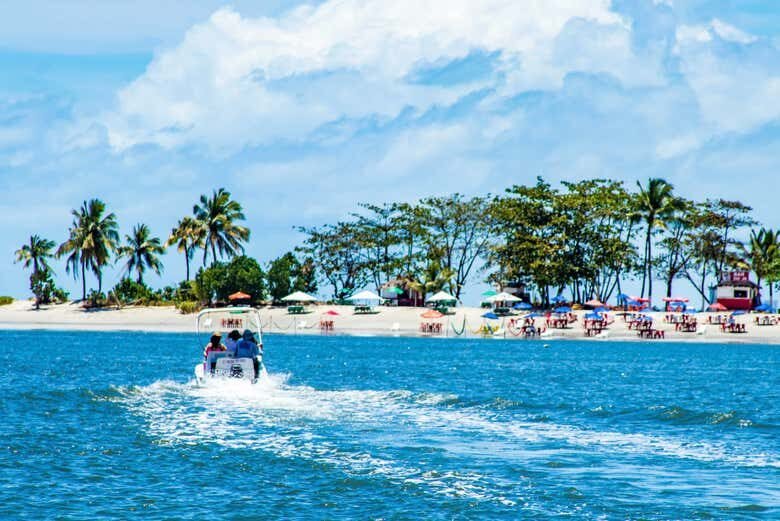 Excursão Surpreendente: Descubra as Belezas de Igarassu e Itamaracá saindo de Recife!