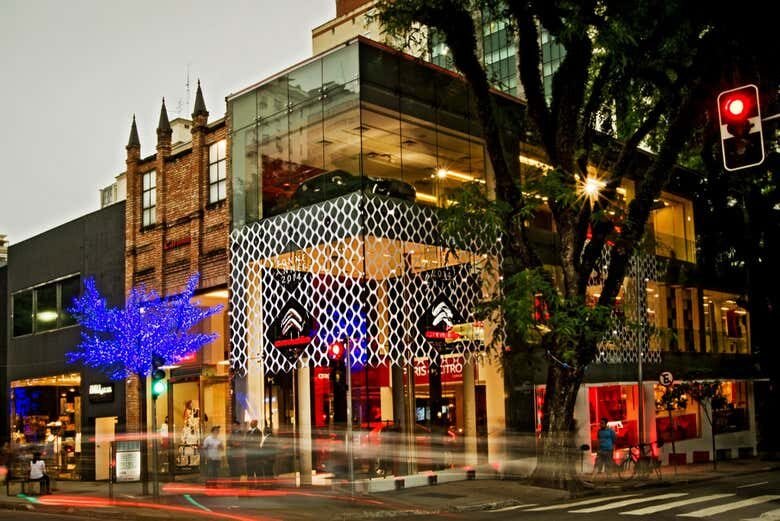 Descubra o Lado Fashion de São Paulo: Tour Privado de Compras pela Cidade!