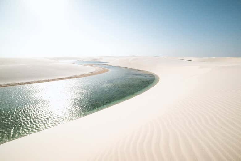 Excursão Privada ao Amanhecer nos Lençóis Maranhenses: Experiência Única!
