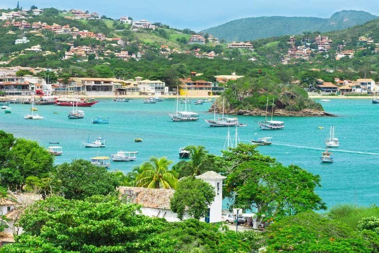 Explore as Praias Paradisíacas de Búzios com o Trem Turístico!