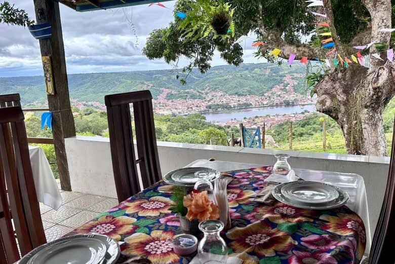 Excursão à Cidade Colonial de Cachoeira: Riqueza Histórica e Cultural!