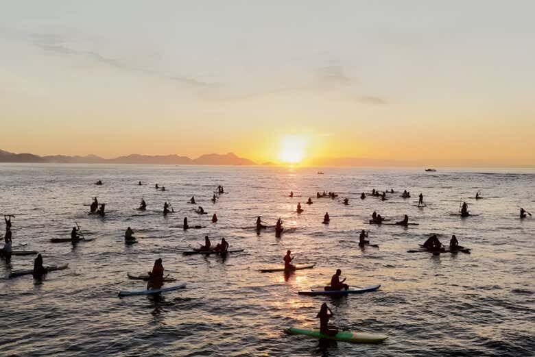 Amanhecer Mágico com Paddle Surf em Copacabana!