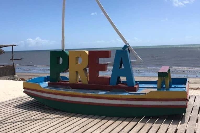 Aventura em Jericoacoara: Explore o Litoral em um Tour 4x4 Privado!