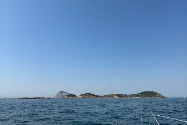 Passeio de Barco pelas Ilhas Cagarras e Praia Vermelha no Rio de Janeiro!