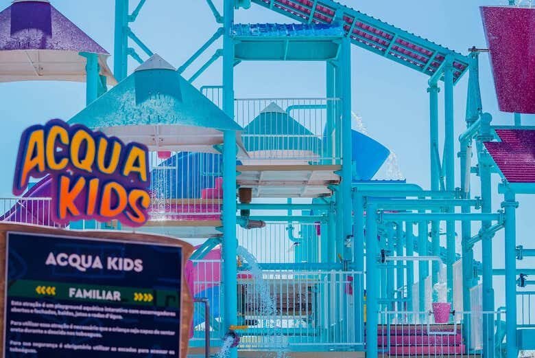 Diversão para Toda a Família no Parque Aquático Acqualinda!