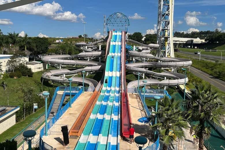 Excursão ao Parque Aquático Wet'n Wild - Diversão para Toda a Família!
