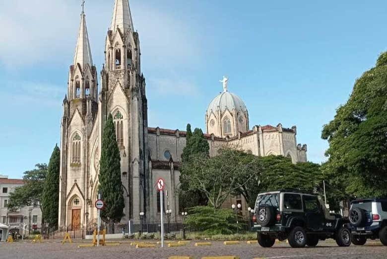 Aventura 4x4 em Botucatu com Almoço Delicioso!