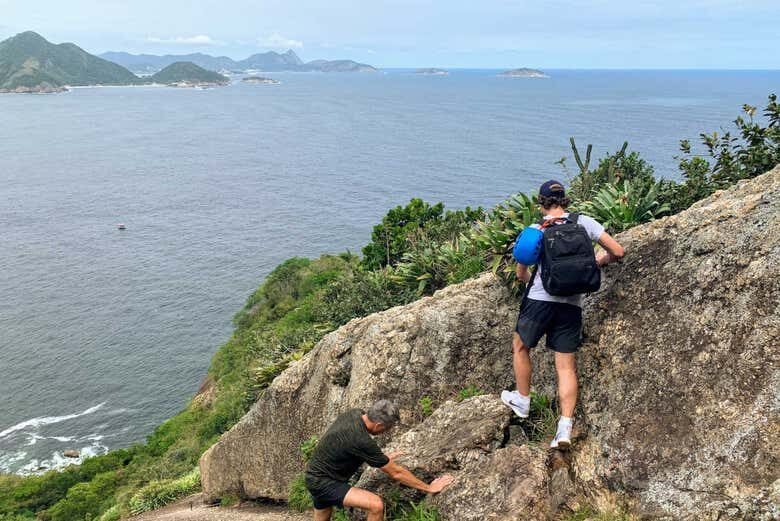 Desafie a Gravidade e Escale o Famoso Pão de Açúcar Carioca – Uma Aventura Vertical com Vista Panorâmica do Rio de Janeiro!