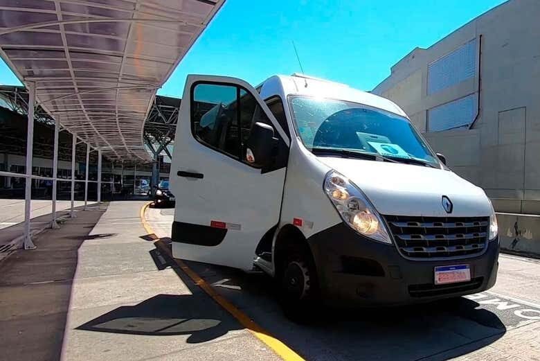 Transfer Confortável de Arraial do Cabo para o Rio de Janeiro!