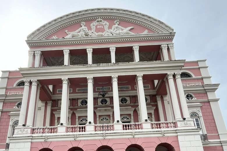 Descubra a Magia de Manaus: História, Cultura e o Magnífico Teatro Amazonas!