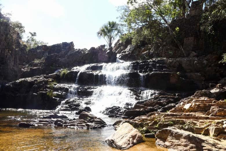 Exploração pelas Cachoeiras do Coqueiro e da Garganta: Natureza Pura em Pirenópolis!
