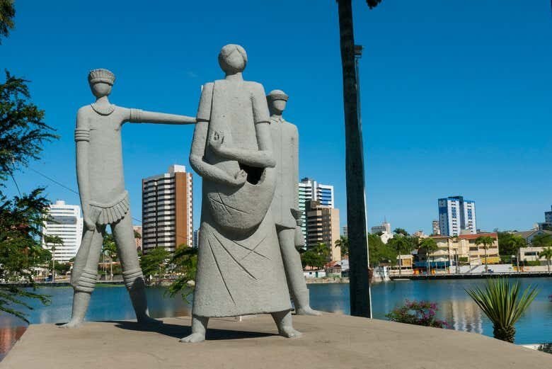 Conheça Campina Grande em um Party Bus cheio de forró e cultura!