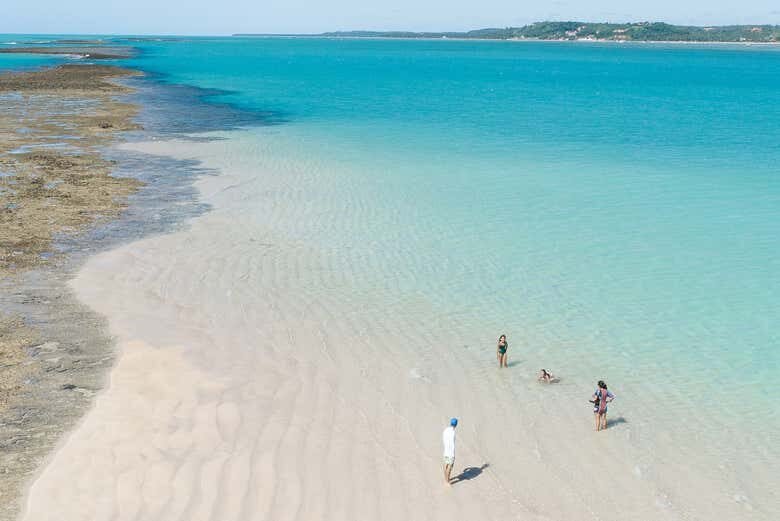 Passeio de Jangada a Motor na Croa de São Bento: Aventura e Tranquilidade em Maragogi!