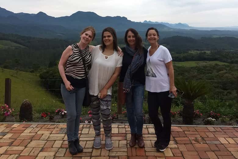 Excursão à Serra do Rio do Rastro: Paisagens Incríveis e Natureza Exuberante!