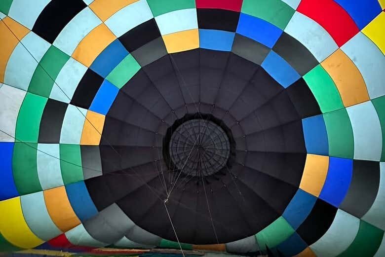 Voo de Balão ao Amanhecer em Campo Largo: Uma Aventura nas Alturas!