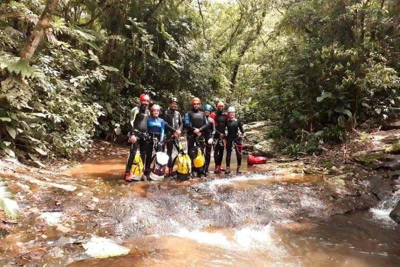 Desafio Radical: Canyoning na Via do Café em Praia Grande!