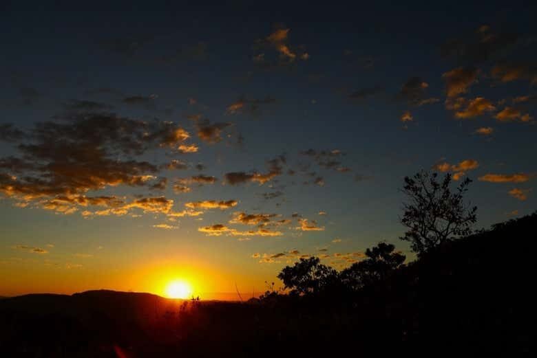Aventure-se pela Trilha da Cachoeira do Abade e Parque dos Pireneus!