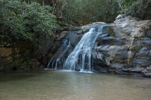 Trilha pelas Cachoeiras Bonsucesso: Uma Aventura na Natureza de Pirenópolis!